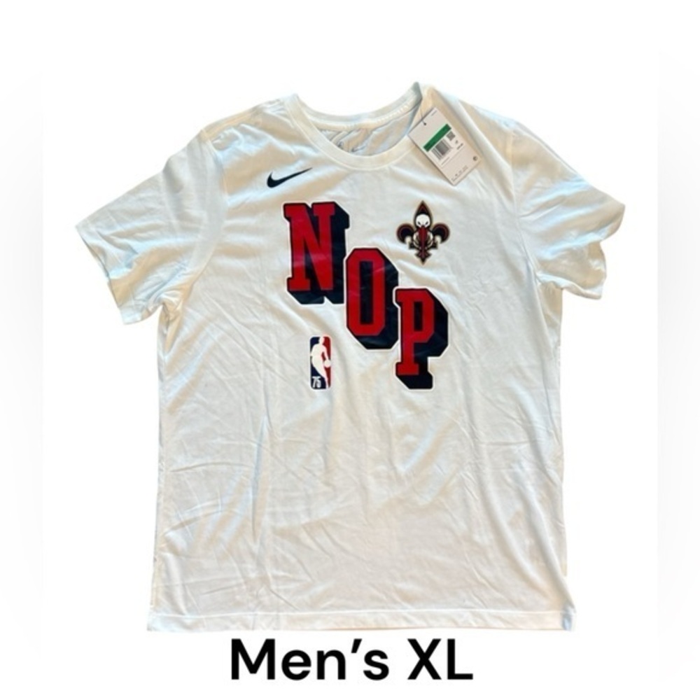 Nike Men's White New Orleans Pelicans Graphic Tee New With Tag. Mens Sz XL